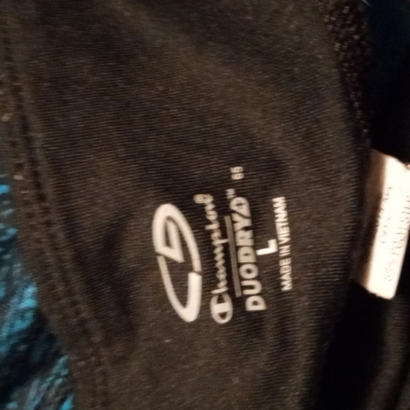 Champion capris - Picture 3 of 3